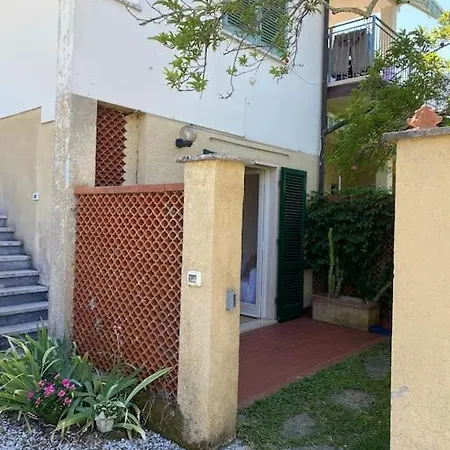 La Casina Di *